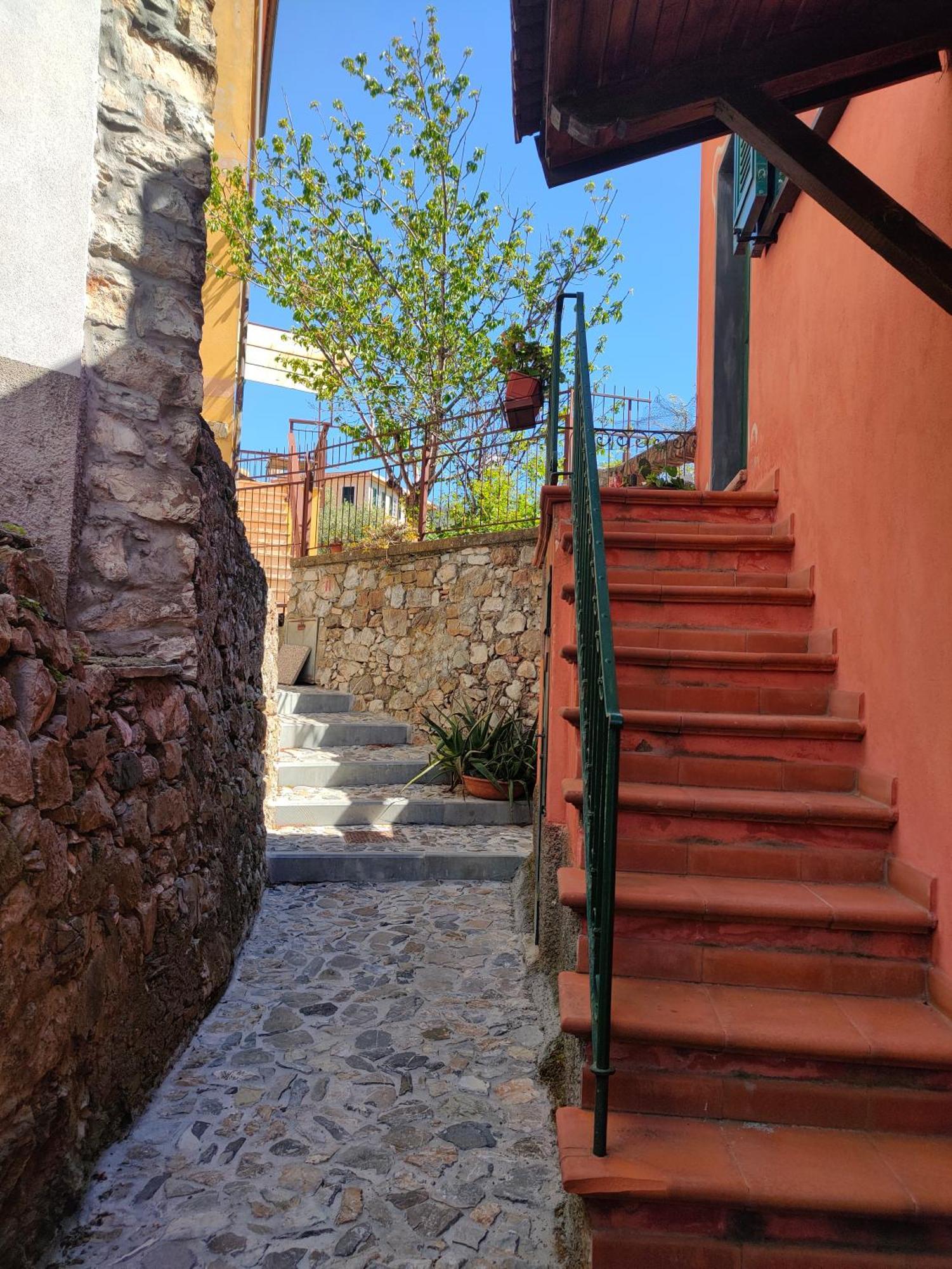 Camera Tra Le Cinque Terre, Camogli E Portofino. Vista Valle E Scorcio Mare All'Orizzonte Castiglione Chiavarese Exterior foto